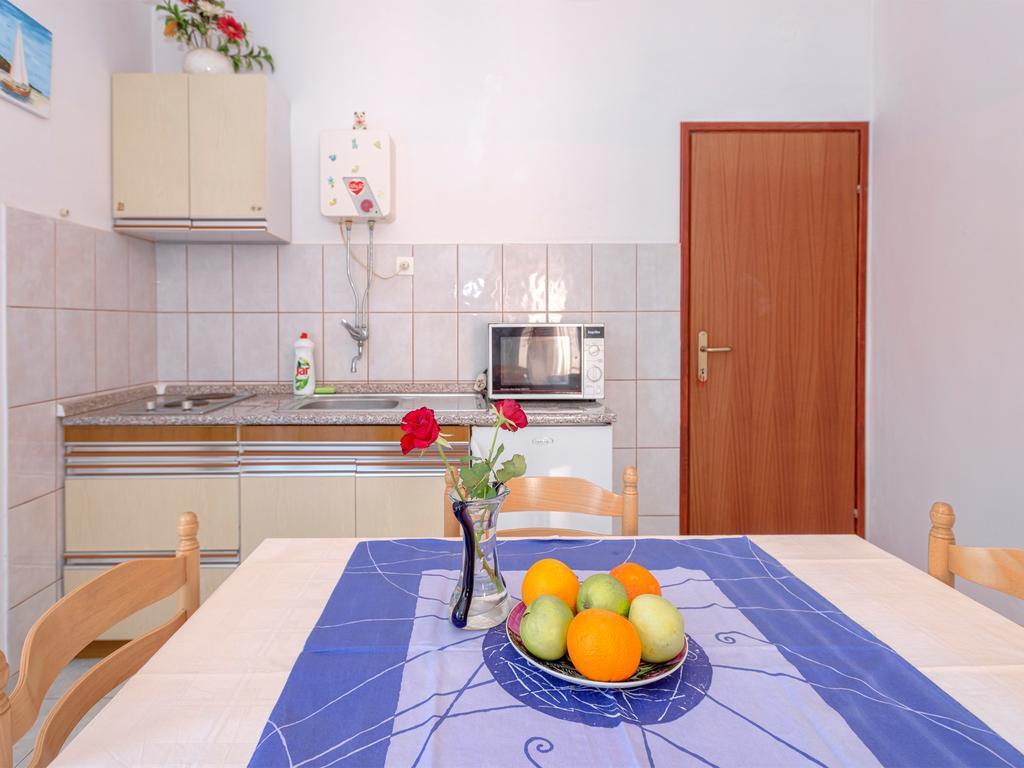 Apartments Srhoj Stari Grad  Exterior foto